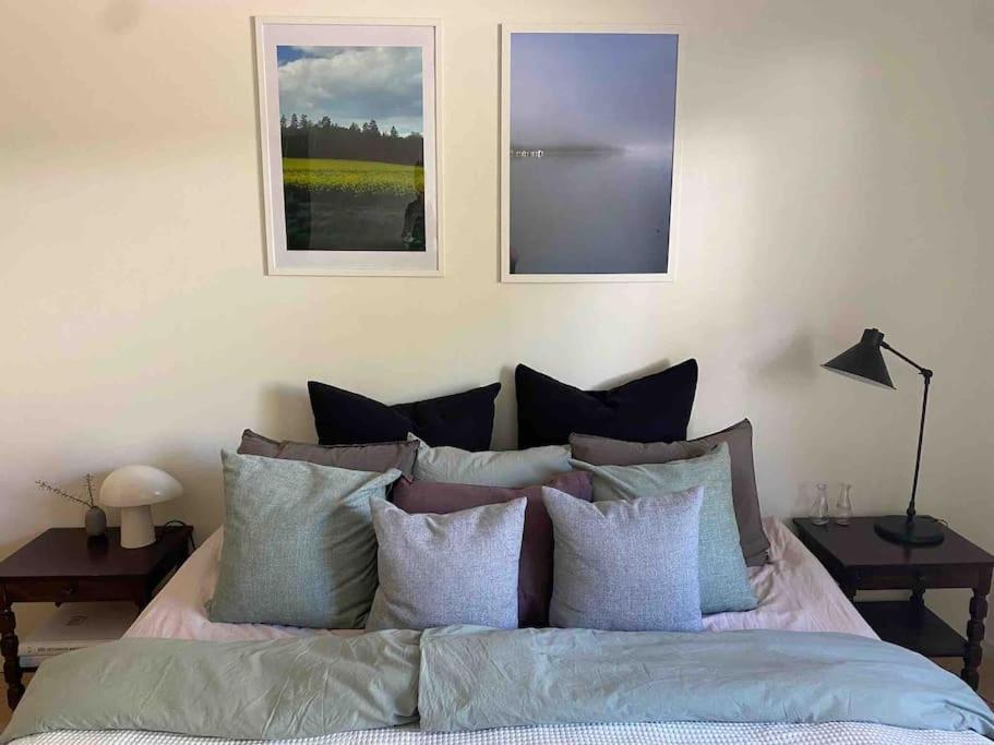 Apartment Right Next To The Golf Course And With The Ocean Just Around The Corner Ljungskile Exteriör bild