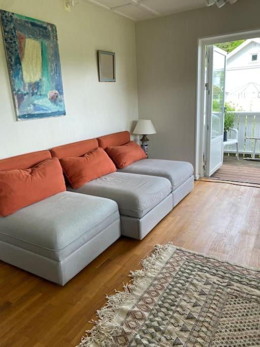 Apartment Right Next To The Golf Course And With The Ocean Just Around The Corner Ljungskile Exteriör bild